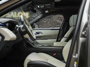 Land Rover Range Rover Velar R-Dynamic P 380 HSE *First Edition*Massage*Panorama*360°Kamera*Sitzbelüftung*