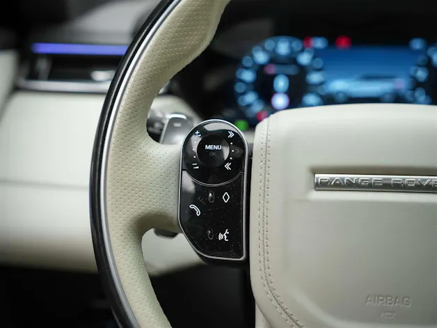 Land Rover Range Rover Velar R-Dynamic P 380 HSE *First Edition*Massage*Panorama*360°Kamera*Sitzbelüftung*