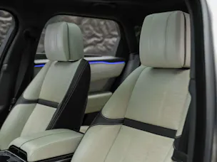 Land Rover Range Rover Velar R-Dynamic P 380 HSE *First Edition*Massage*Panorama*360°Kamera*Sitzbelüftung*