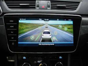 Škoda Superb Combi 2.0 TSI 280 SportLine 4x4 DSG *Facelift*Panorama*Sportsitze*360°Kamera*