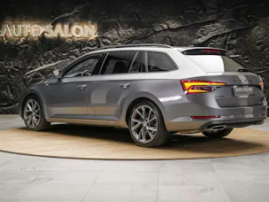Škoda Superb Combi 2.0 TSI 280 SportLine 4x4 DSG *Facelift*Panorama*Sportsitze*360°Kamera*