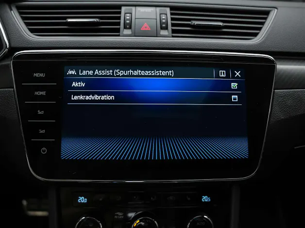 Škoda Superb Combi 2.0 TSI 280 SportLine 4x4 DSG *Facelift*Panorama*Sportsitze*360°Kamera*