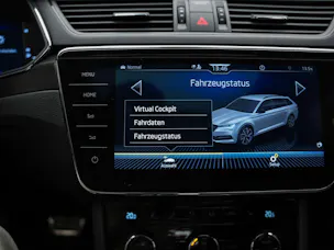 Škoda Superb Combi 2.0 TSI 280 SportLine 4x4 DSG *Facelift*Panorama*Sportsitze*360°Kamera*