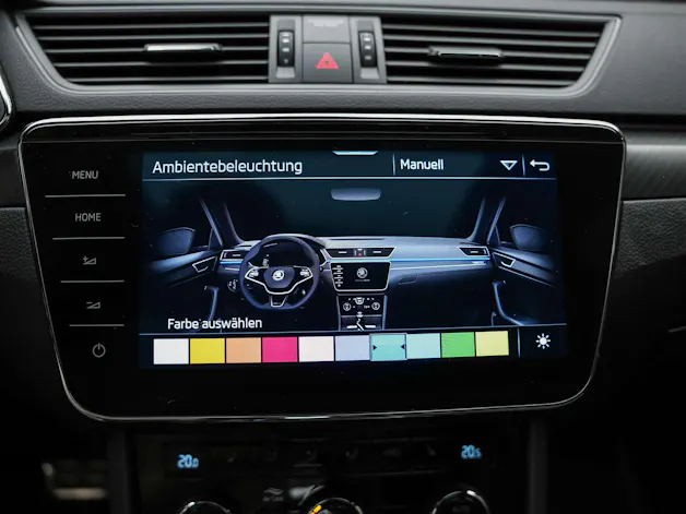 Škoda Superb Combi 2.0 TSI 280 SportLine 4x4 DSG *Facelift*Panorama*Sportsitze*360°Kamera*