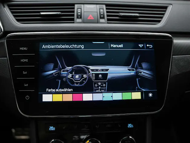 Škoda Superb Combi 2.0 TSI 280 SportLine 4x4 DSG *Facelift*Panorama*Sportsitze*360°Kamera*