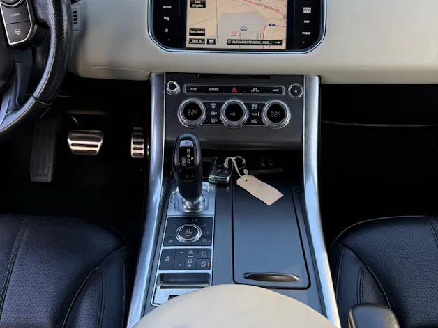 Land Rover Range Rover Sport 3.0 SDV6 HSE Dynamic