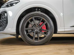 Audi Q5 Sportback TDI quattro 150 kW S-tronic *Beifahrerdisplay*Sitzlüftung*Massage*