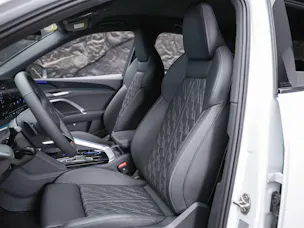 Audi Q5 Sportback TDI quattro 150 kW S-tronic *Beifahrerdisplay*Sitzlüftung*Massage*