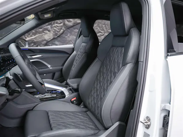 Audi Q5 Sportback TDI quattro 150 kW S-tronic *Beifahrerdisplay*Sitzlüftung*Massage*