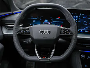 Audi Q5 Sportback TDI quattro 150 kW S-tronic *Beifahrerdisplay*Sitzlüftung*Massage*