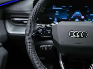 Audi Q5 Sportback TDI quattro 150 kW S-tronic *Beifahrerdisplay*Sitzlüftung*Massage*