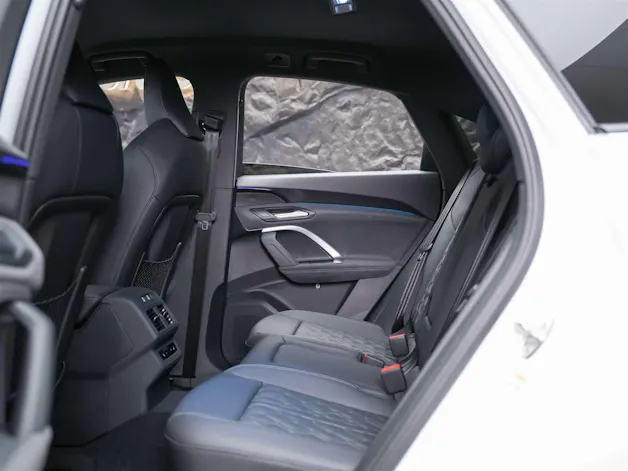 Audi Q5 Sportback TDI quattro 150 kW S-tronic *Beifahrerdisplay*Sitzlüftung*Massage*