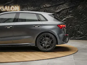 Audi RS3 Sportback 2.5 TSI quattro S-tronic *RS Sport Abgasanlage*RS Sportsitze*Sitzheizung*Adaptives Fahrwerk