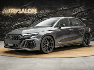 Audi RS3 Sportback 2.5 TSI quattro S-tronic *RS Sport Abgasanlage*RS Sportsitze*Sitzheizung*Adaptives Fahrwerk