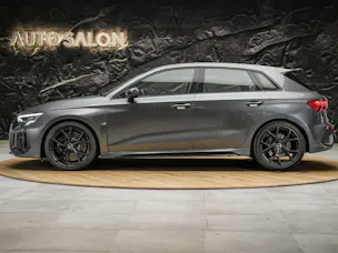 Audi RS3 Sportback 2.5 TSI quattro S-tronic *RS Sport Abgasanlage*RS Sportsitze*Sitzheizung*Adaptives Fahrwerk