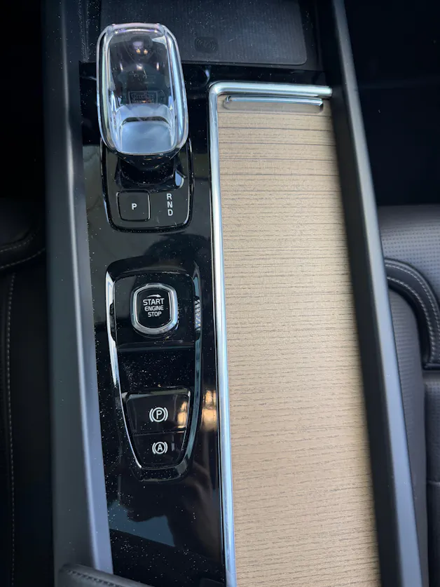 Volvo XC60 T8 eAWD Ultra Dark Geartronic