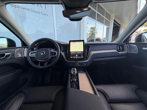 Volvo XC60 T8 eAWD Ultra Dark Geartronic