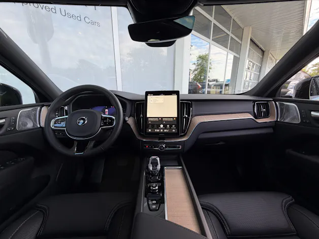 Volvo XC60 T8 eAWD Ultra Dark Geartronic