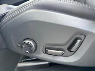 Volvo XC60 T8 eAWD Ultra Dark Geartronic