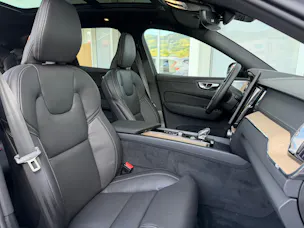 Volvo XC60 T8 eAWD Ultra Dark Geartronic