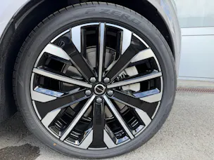 Volvo XC60 T8 eAWD Ultra Dark Geartronic