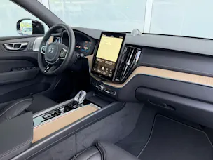 Volvo XC60 T8 eAWD Ultra Dark Geartronic