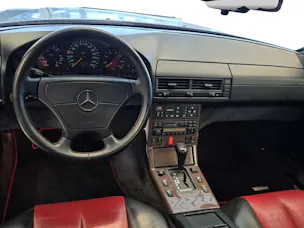 Mercedes-Benz SL 320 Special Edition