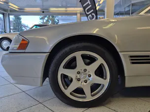 Mercedes-Benz SL 320 Special Edition