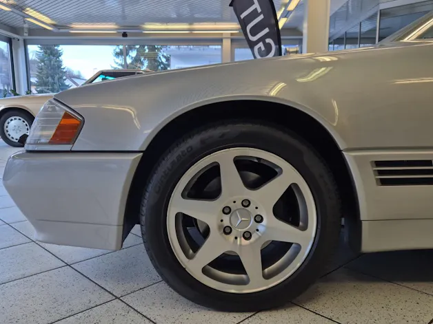 Mercedes-Benz SL 320 Special Edition