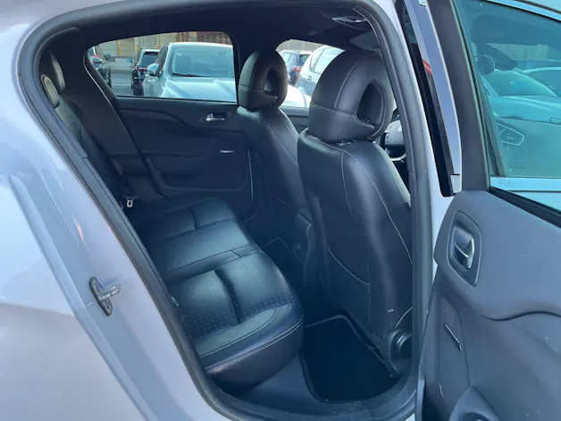 DS Automobiles AUTOMOBILES 4 1.6 THP 200 Sport Chic