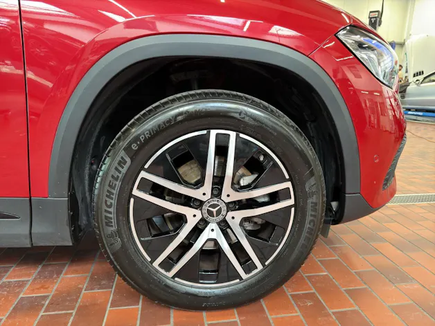 Mercedes-Benz GLA 200 4MATIC