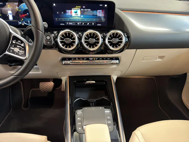 Mercedes-Benz GLA 200 4MATIC