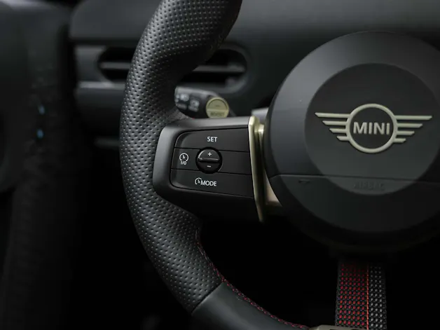 Mini Cooper S DKG John Cooper Works Trim *Neues Modell*Panorama*Head-Up*