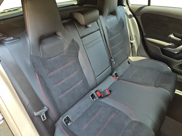 Mercedes-Benz A 220 4Matic 8G-DCT