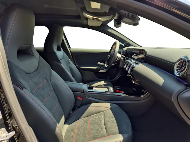 Mercedes-Benz A 220 4Matic 8G-DCT