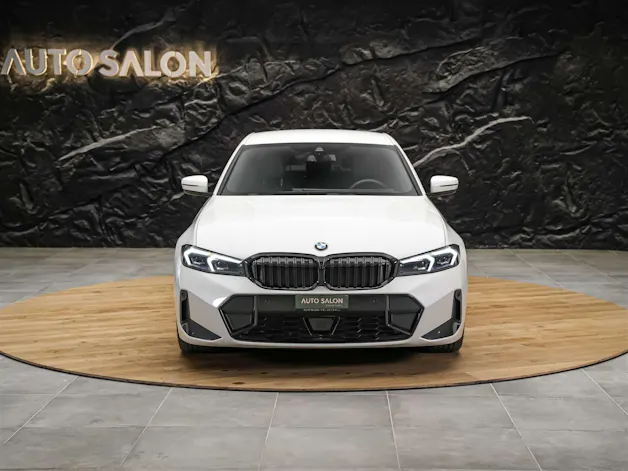 BMW 330i xDrive Steptronic M Sport Pro *Werksgarantie*Abstandsregler*Head Up Display*