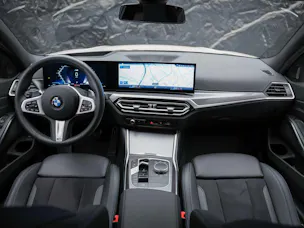 BMW 330i xDrive Steptronic M Sport Pro *Werksgarantie*Abstandsregler*Head Up Display*