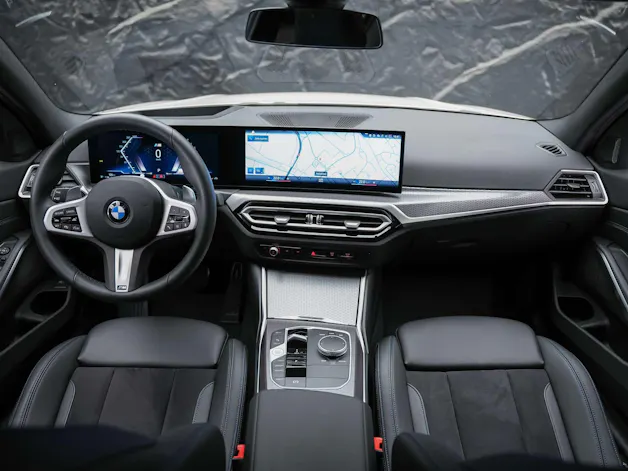 BMW 330i xDrive Steptronic M Sport Pro *Werksgarantie*Abstandsregler*Head Up Display*