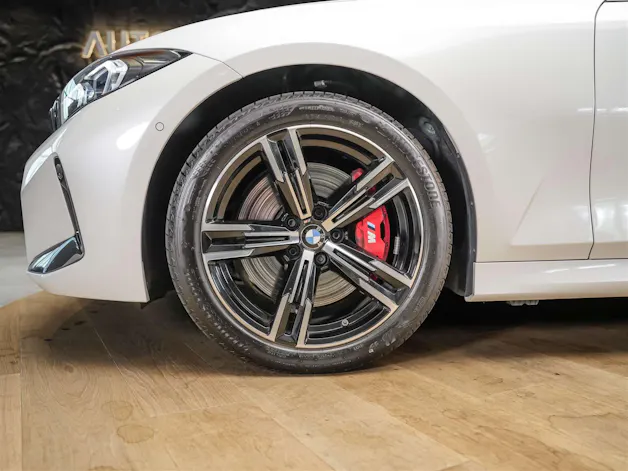 BMW 330i xDrive Steptronic M Sport Pro *Werksgarantie*Abstandsregler*Head Up Display*