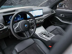 BMW 330i xDrive Steptronic M Sport Pro *Werksgarantie*Abstandsregler*Head Up Display*