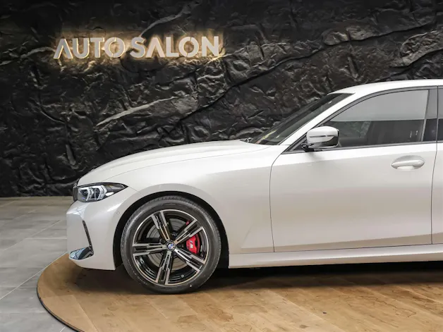 BMW 330i xDrive Steptronic M Sport Pro *Werksgarantie*Abstandsregler*Head Up Display*