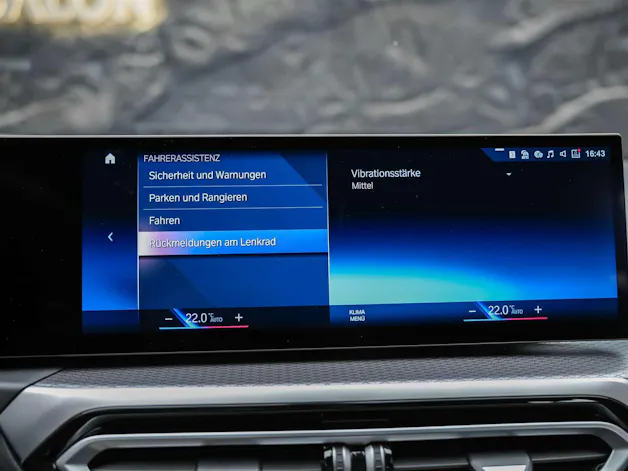 BMW 330i xDrive Steptronic M Sport Pro *Werksgarantie*Abstandsregler*Head Up Display*