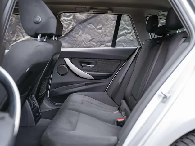 BMW 320d xDrive Touring Steptronic *Head Up Display*Abstandsregler*Adaptiver LED Scheinwerfer*