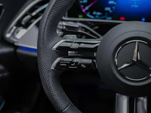 Mercedes-Benz E 220 d 4Matic AMG Line 9G-Tronic *Superscreen*Burmester*360° Kamera*