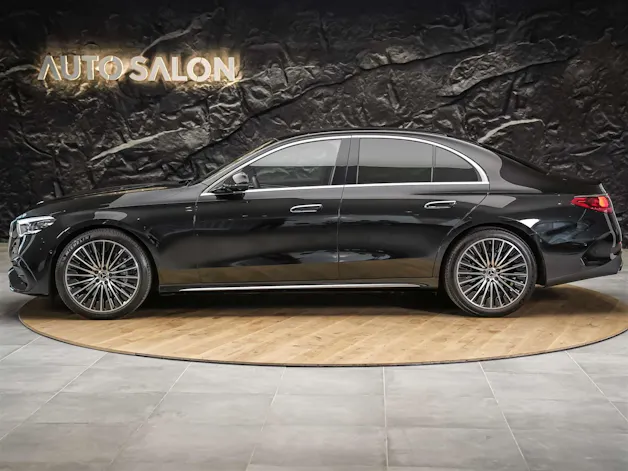 Mercedes-Benz E 220 d 4Matic AMG Line 9G-Tronic *Superscreen*Burmester*360° Kamera*