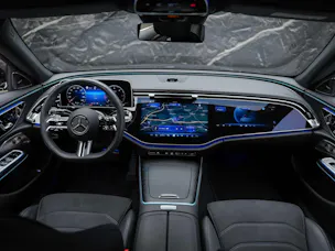 Mercedes-Benz E 220 d 4Matic AMG Line 9G-Tronic *Superscreen*Burmester*360° Kamera*
