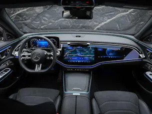 Mercedes-Benz E 220 d 4Matic AMG Line 9G-Tronic *Superscreen*Burmester*360° Kamera*