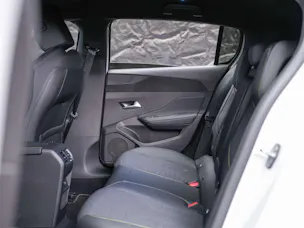 Peugeot 308 1.2 HEV 145 GT *Werksgarantie*Abstandsregler*