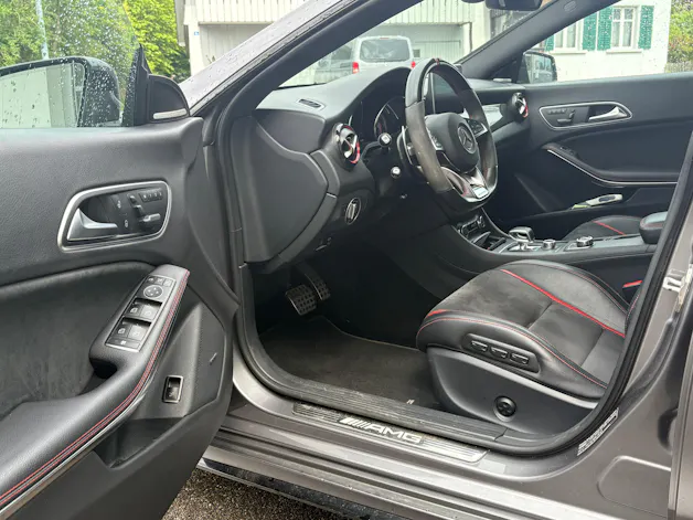 Mercedes-Benz CLA Shooting Brake 45 AMG 4Matic Speedshift