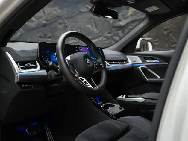 BMW X2 sDrive 20i 48V M Sport *Massagesitz*El. Sitze mit Memory*Harman/Kardon*